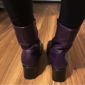 Awesome square-toed purple boots vintage